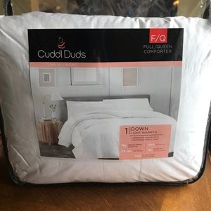 Cuddl Duds Full//Queen down comforter